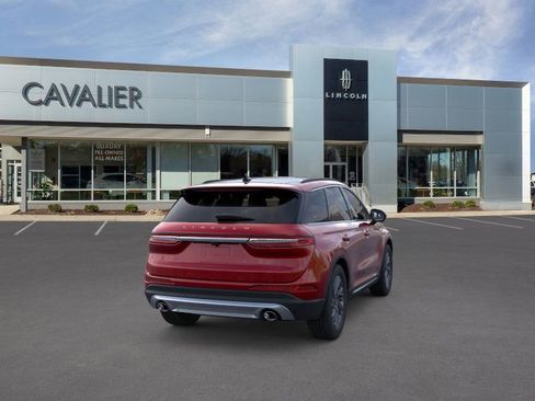 Used 2025 Lincoln Corsair Premiere w/ Equipment Group 101A image 8