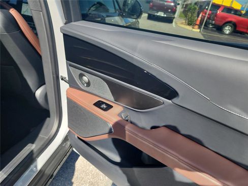New 2026 Lincoln Nautilus Reserve AWD/4WD image 21
