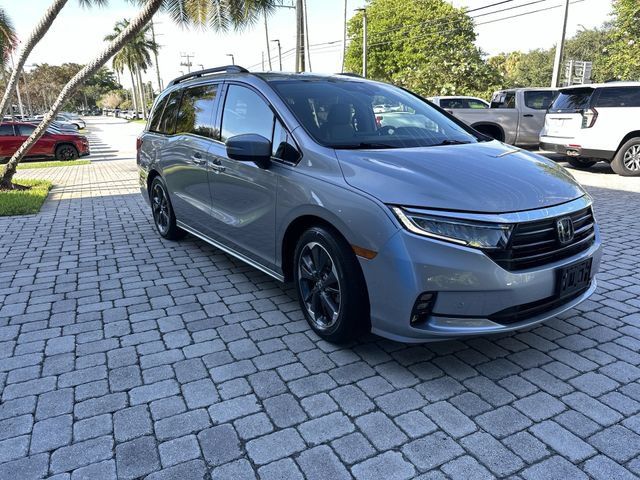 Used 2024 Honda Odyssey Elite image 16
