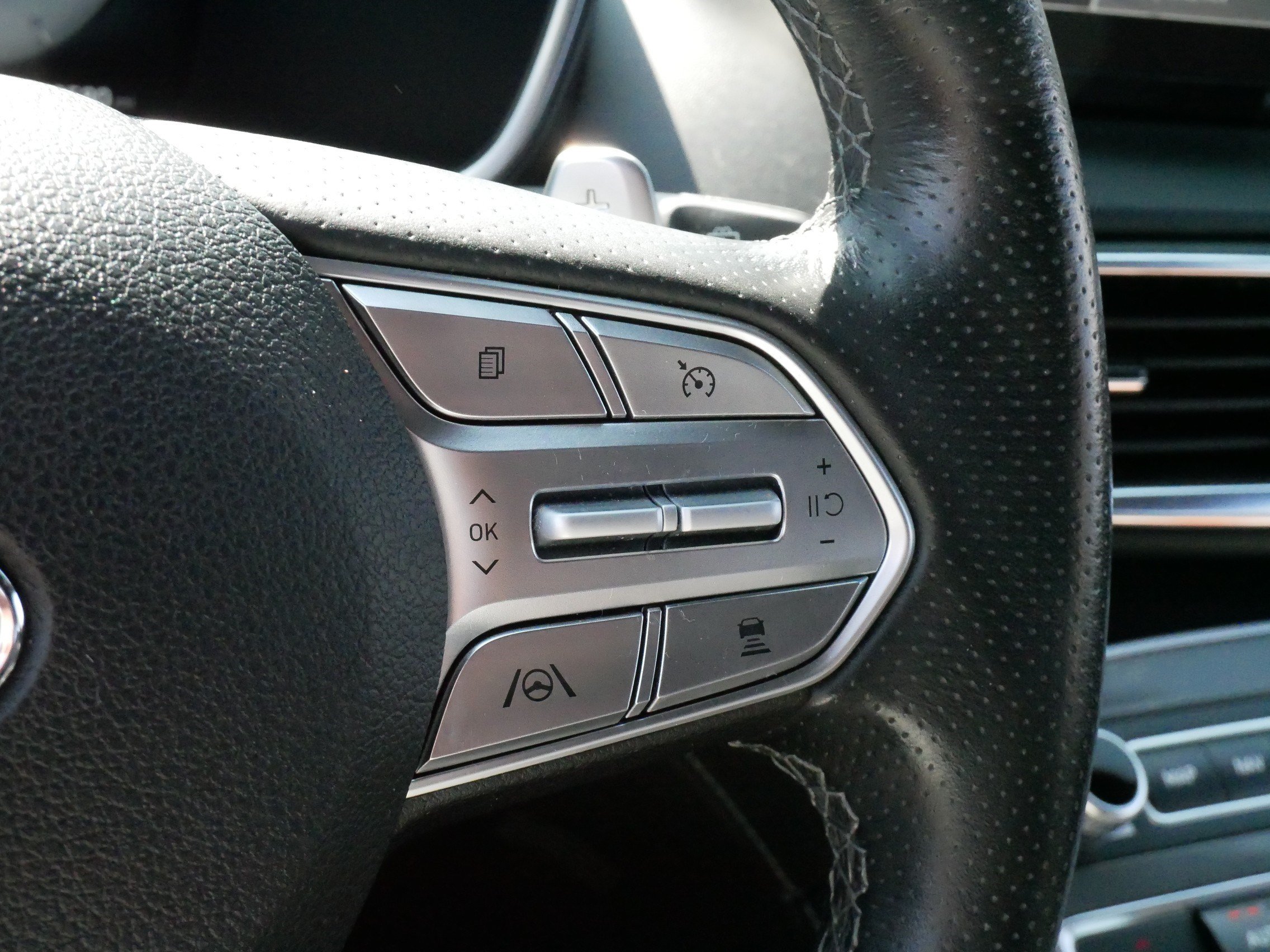Used 2022 Hyundai Santa Fe Calligraphy AWD/4WD image 26