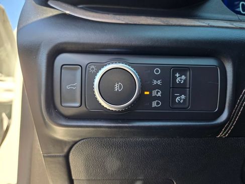 Used 2021 Ford Explorer Platinum w/ Equipment Group 601A AWD/4WD image 24
