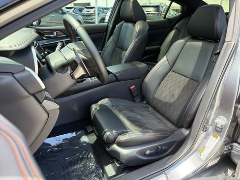 Used 2022 Nissan Maxima SR w/ Sport Mat Group FWD image 32
