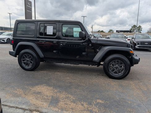Used 2024 Jeep Wrangler Sport S image 4
