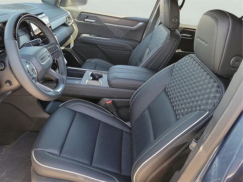 New 2026 GMC Acadia Denali w/ Super Cruise Package image 14