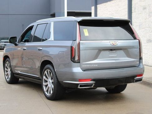 Used 2021 Cadillac Escalade Premium Luxury Platinum image 3