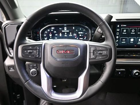 Used 2025 GMC Sierra 1500 SLT RWD image 28