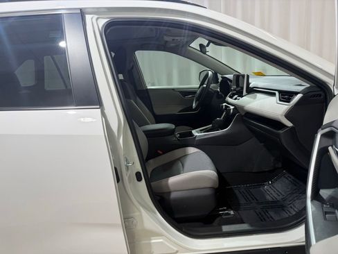 Certified 2025 Toyota RAV4 XLE image 23