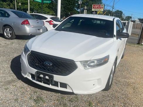 Used 2015 Ford Taurus Police Interceptor FWD image 2