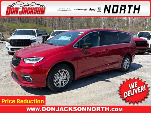 New 2026 Chrysler Pacifica Select FWD image 1