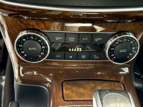 Used 2015 Mercedes-Benz G 63 AMG 4MATIC image 25