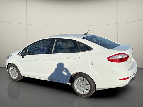 Used 2014 Ford Fiesta S image 5