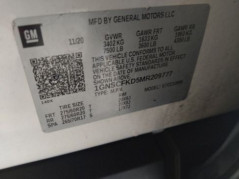 Used 2021 Chevrolet Suburban Premier w/ Premium Package image 33