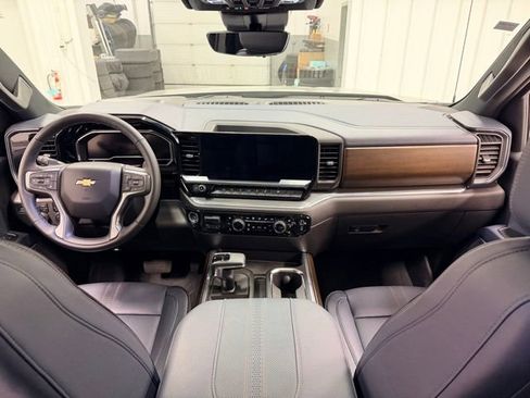 Used 2024 Chevrolet Silverado 1500 High Country w/ High Country Premium Package image 23