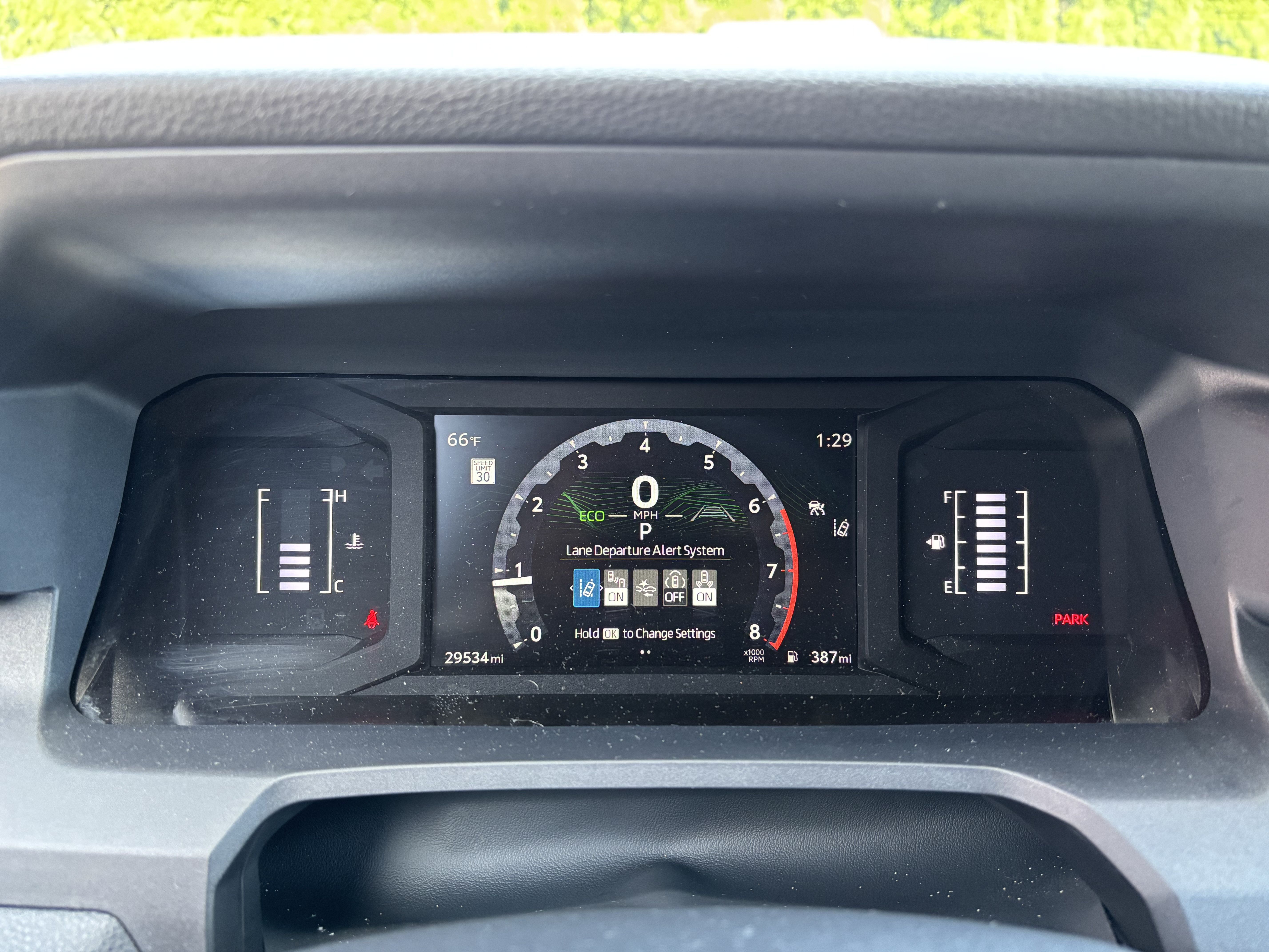 Used 2025 Toyota 4Runner SR5 AWD/4WD image 21