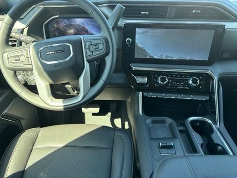 New 2026 GMC Sierra 2500 Denali w/ Denali Reserve Package AWD/4WD image 19