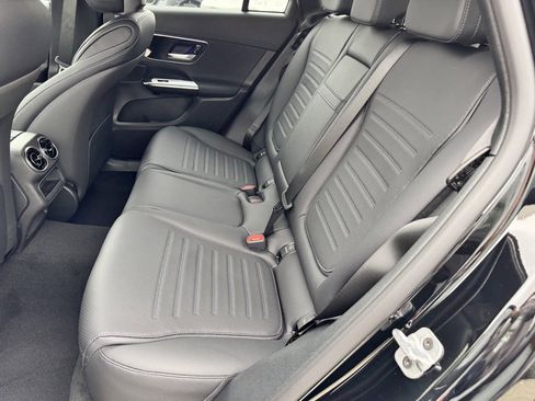 New 2025 Mercedes-Benz GLC 350e 4MATIC image 29