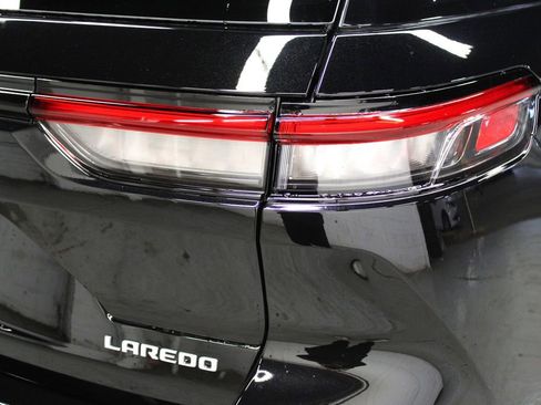 New 2025 Jeep Grand Cherokee Laredo w/ Luxury Tech Group I image 35