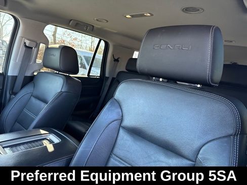 Used 2020 GMC Yukon Denali image 9