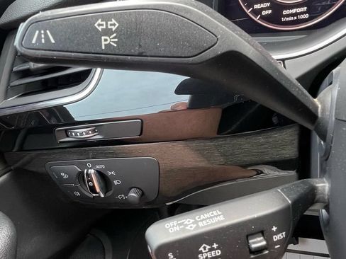 Used 2017 Audi Q7 2.0T Premium Plus AWD/4WD image 17