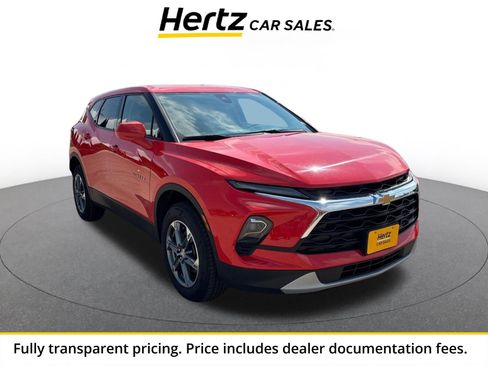 Used 2025 Chevrolet Blazer LT FWD image 1