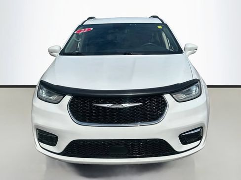Used 2022 Chrysler Pacifica Touring-L AWD/4WD image 4