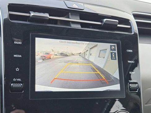 Used 2024 Hyundai Tucson SE image 22