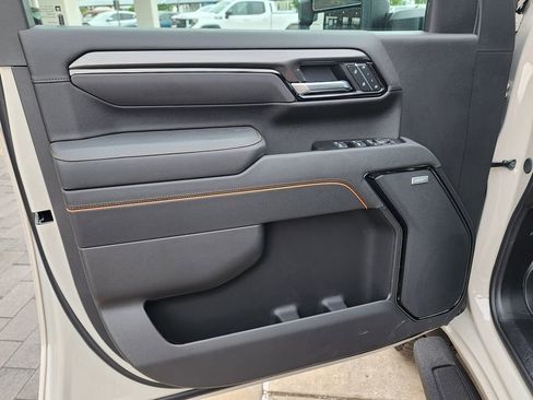 New 2026 GMC Sierra 2500 AT4 w/ AT4 Premium Plus Package AWD/4WD image 16