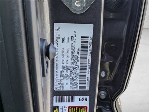 Used 2020 Toyota Tacoma TRD Off-Road AWD/4WD image 23
