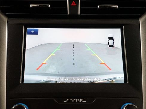Used 2020 Ford Fusion SE FWD image 18
