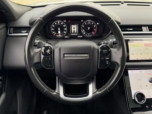 Used 2018 Land Rover Range Rover Velar S image 14