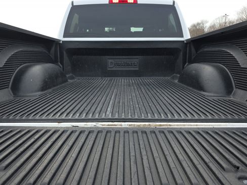 Used 2023 RAM 1500 Classic SLT image 29