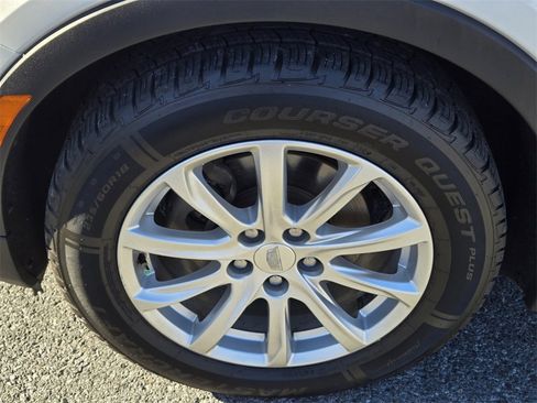 Used 2019 Cadillac XT4 Luxury image 10