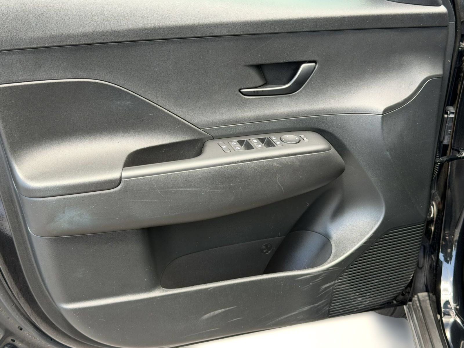 Used 2026 Hyundai Kona SEL Sport FWD image 14