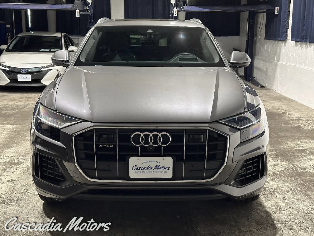Used 2019 Audi Q8 Prestige w/ Luxury Package AWD/4WD image 4