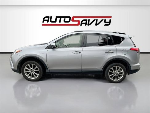 Used 2018 Toyota RAV4 Limited image 4
