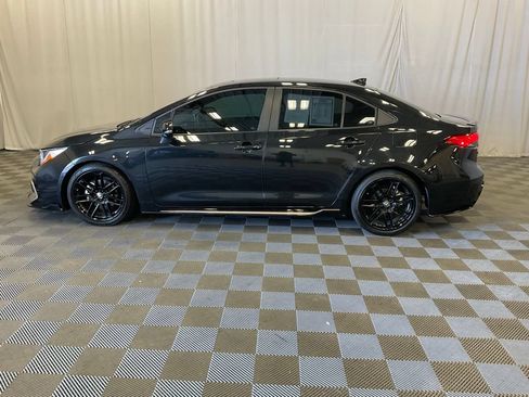 Used 2022 Toyota Corolla XSE FWD image 8