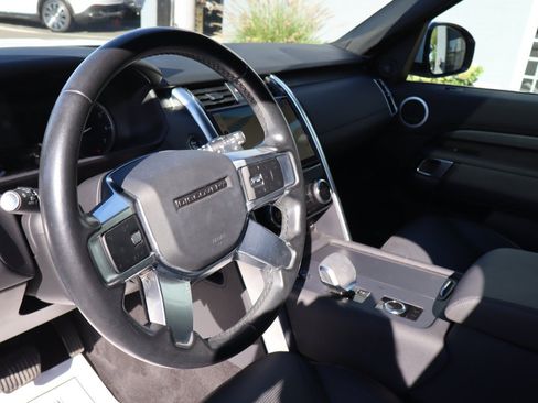 Used 2023 Land Rover Discovery S AWD/4WD image 12