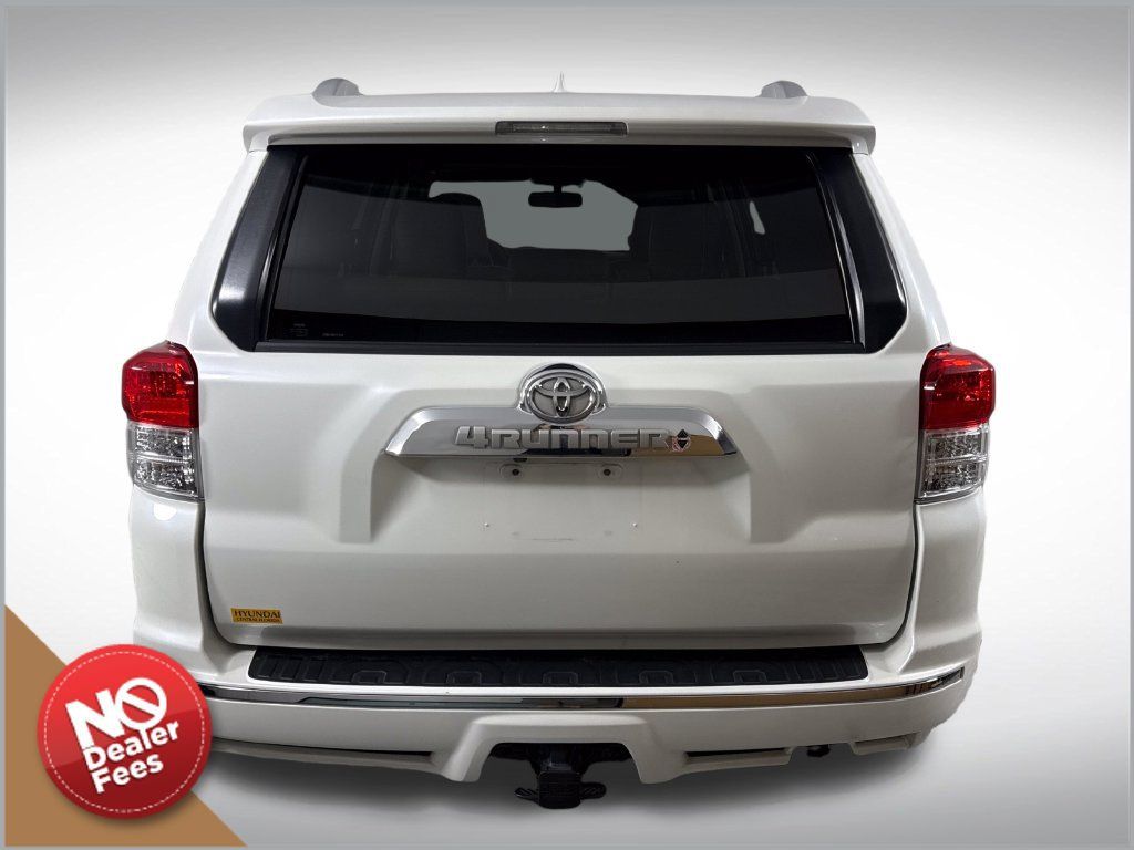 Used 2013 Toyota 4Runner Limited AWD/4WD image 5