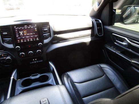 Used 2021 RAM 1500 Big Horn AWD/4WD image 10