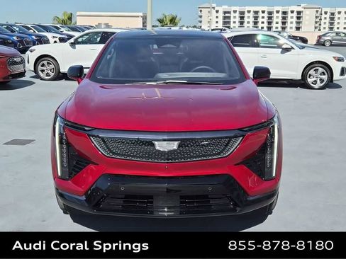 Used 2025 Cadillac Optiq Sport 1 AWD/4WD image 9