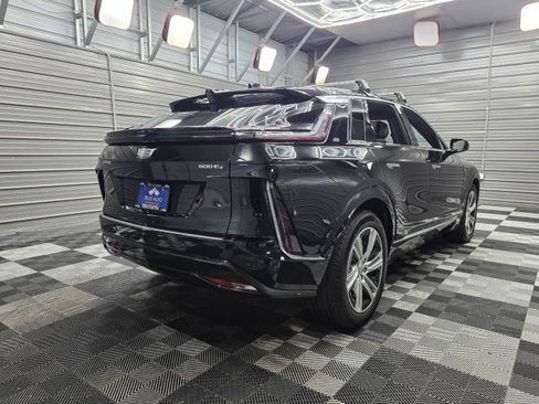 Used 2024 Cadillac Lyriq Tech AWD/4WD image 5