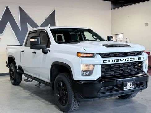 Used 2022 Chevrolet Silverado 2500 Custom w/ Custom Convenience Package AWD/4WD image 3