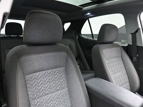 Used 2023 Chevrolet Equinox LT image 27