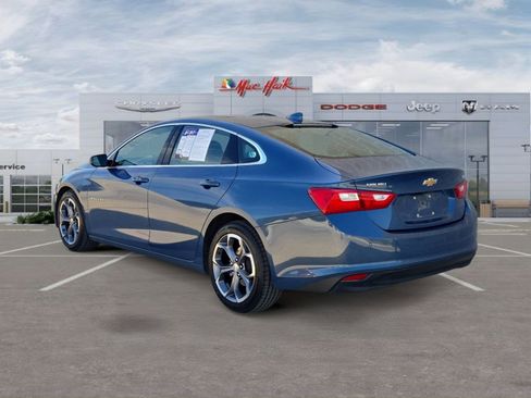 Used 2024 Chevrolet Malibu LT image 3