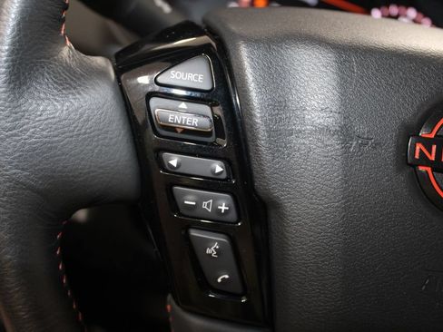 Used 2025 Nissan Frontier PRO-4X w/ Interior Protection Package AWD/4WD image 32