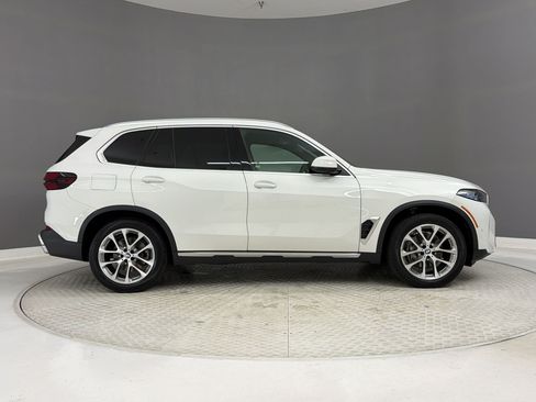 Used 2024 BMW X5 sDrive40i w/ Premium Package RWD image 8