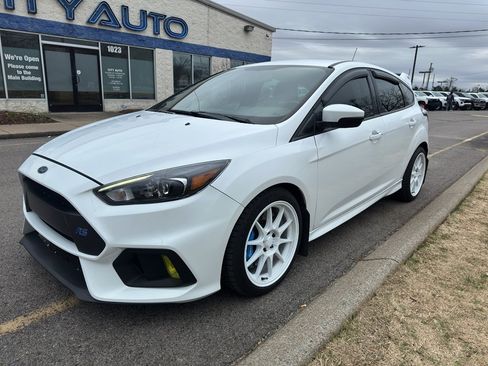 Used 2017 Ford Focus RS image 18