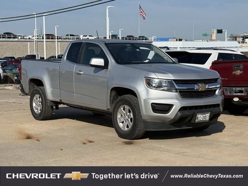Used 2020 Chevrolet Colorado W/T w/ WT Convenience Package RWD image 1