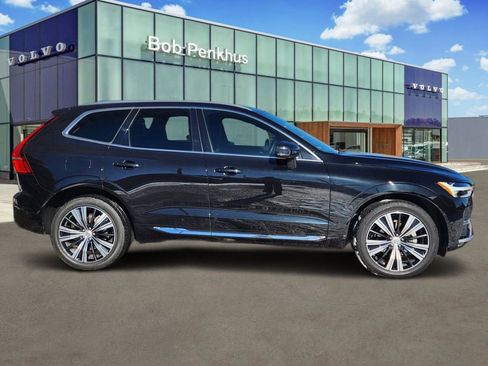 Used 2023 Volvo XC60 B5 Plus image 23