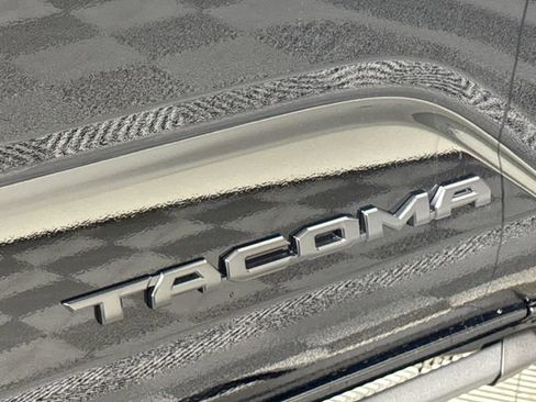 New 2026 Toyota Tacoma TRD Off-Road AWD/4WD image 17